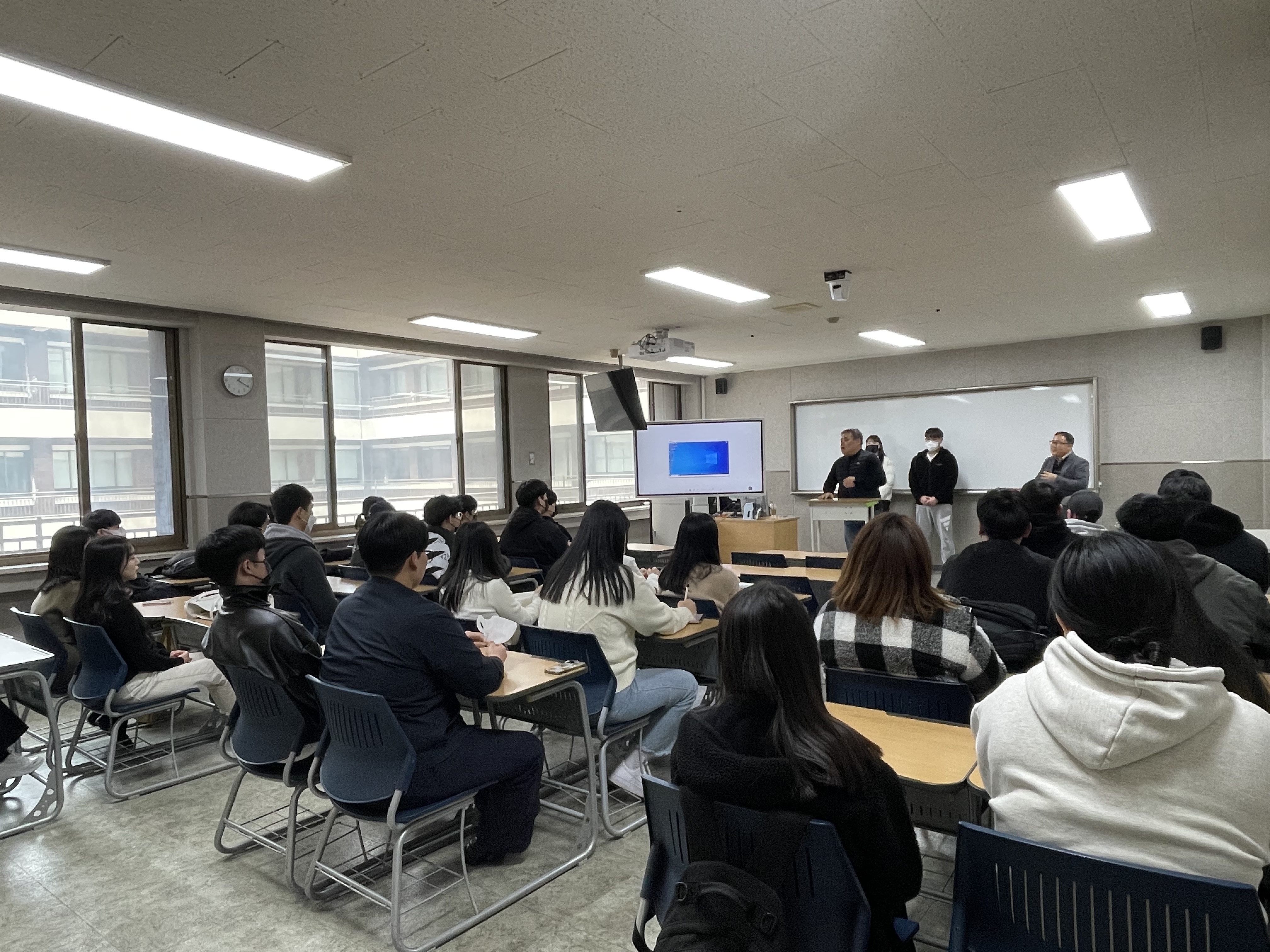 사진의 설명을 넣어 주세요